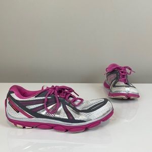 brooks size 9 womens